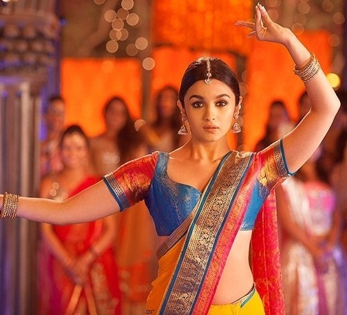 15 Best Designer Blouse Designs for Silk Sarees