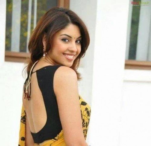 9 Best looking Low Neck Blouse Designs | I Fashion Styles