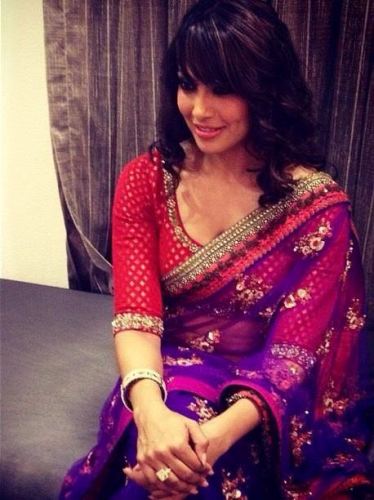 9 Best looking Low Neck Blouse Designs | I Fashion Styles