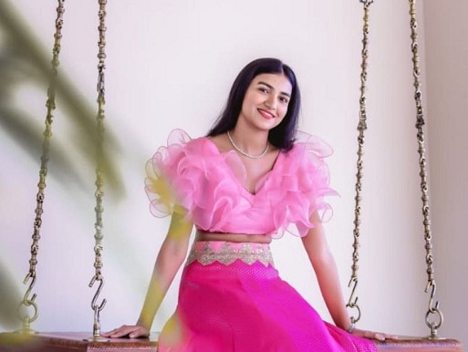 Latest Blouse Designs (2024) Ideas: Check These 100+ Stunning Models