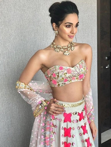 Latest Blouse Designs (2024) Ideas: Check These 100+ Stunning Models