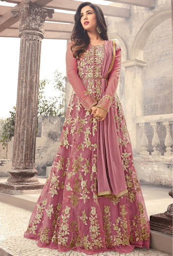 15 Stylish Models of Fancy Salwar Kameez Designs for Diva Look
