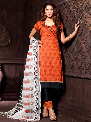 15 Stylish Models of Fancy Salwar Kameez Designs for Diva Look