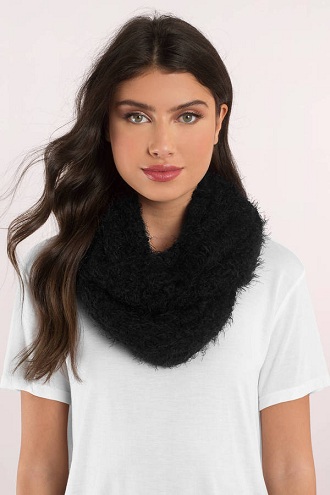 9 Latest Styles of Black Scarves For Ladies In India
