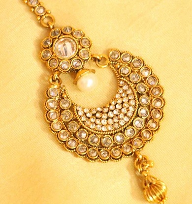 Gold Maang Tikka Designs - 15 Latest and Beautiful Models