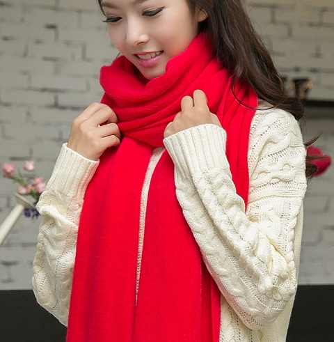 9 Latest Wool Scarf Designs For Men And Women In Trend