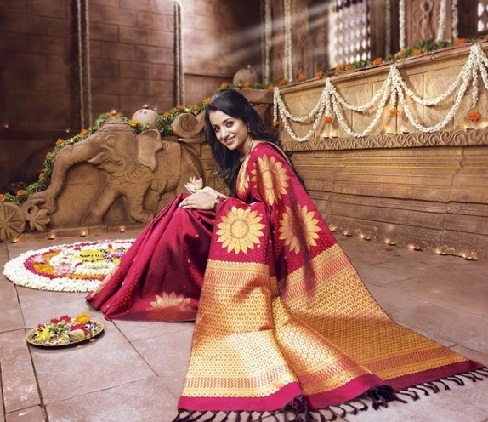 30 Latest Designs of Kanchipuram Sarees For Traditional Occasions