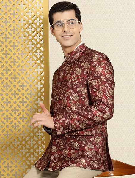 15 Trendy Designs of Maroon Blazers for Men and Women