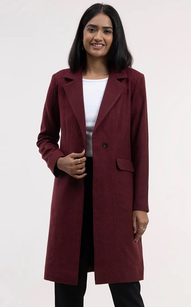 15 Trendy Designs of Maroon Blazers for Men and Women