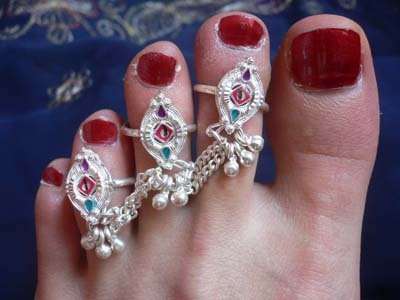 15 Traditional Toe Rings for Indian Women - Latest Models