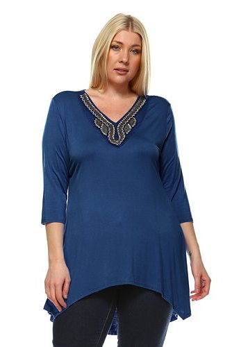 9 Fashionable Models of Plus Size Tunics for Comfortable Feel