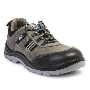 20 Best Designs of Safety Shoes For Protection At Work