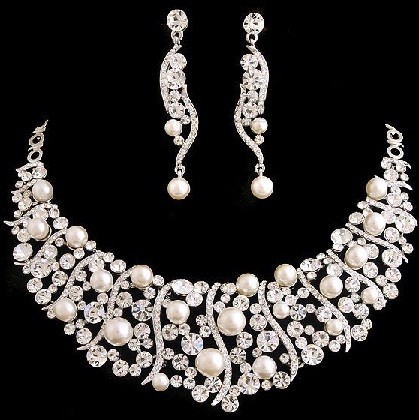 Bridal Necklace Designs - 9 Stunning and Trendy Collection