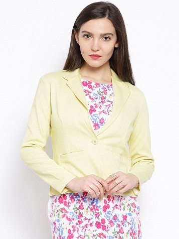 15 Trendy Designs of Yellow Blazers for Women and Men