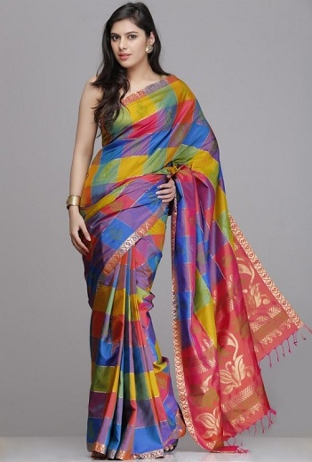 10 New Collection of Checked Sarees for Glamorous Look