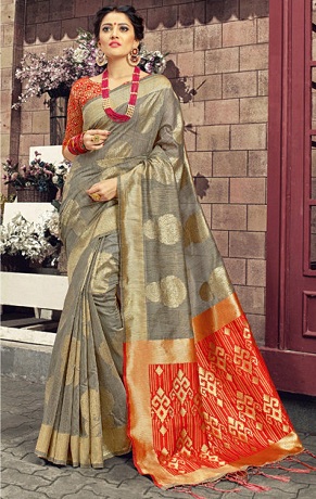 15 Trending Models of Linen Sarees That Match Your Style | I Fashion Styles