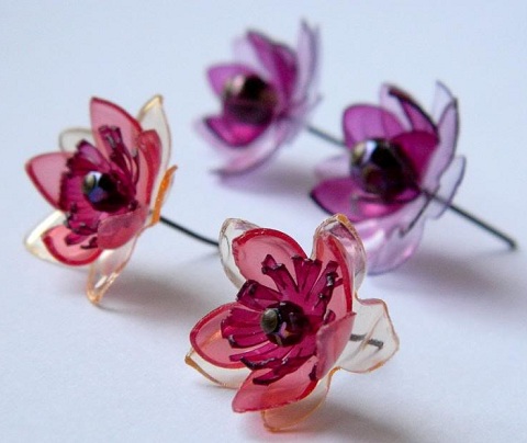 9 Beautiful Designs of Flower Earrings for Stylish Look