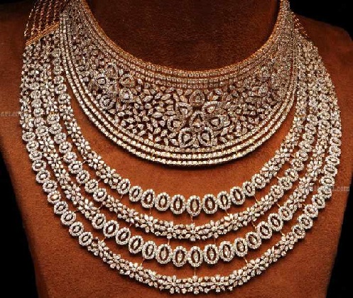 25 Beautiful Diamond Necklace Designs - New Collection