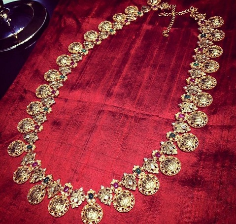 25 Beautiful Diamond Necklace Designs - New Collection