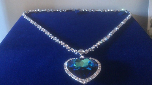 25 Beautiful Diamond Necklace Designs - New Collection