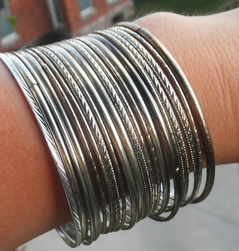 Popular Metal Bangles - 15 New Designs To Watch Out For! | I Fashion Styles