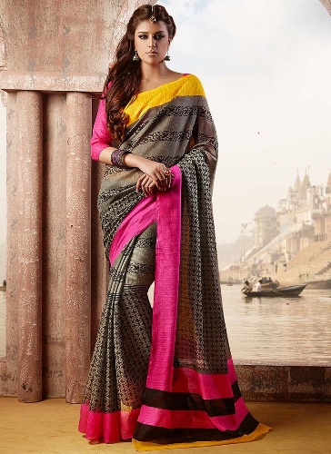 10 Finest Designs of Varanasi Sarees for Traditional Look