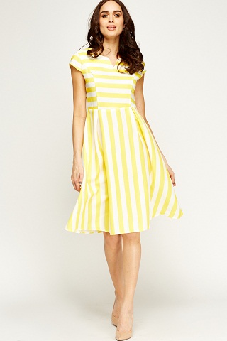 9 Latest Designs of Skater Dresses for Ladies in Trend