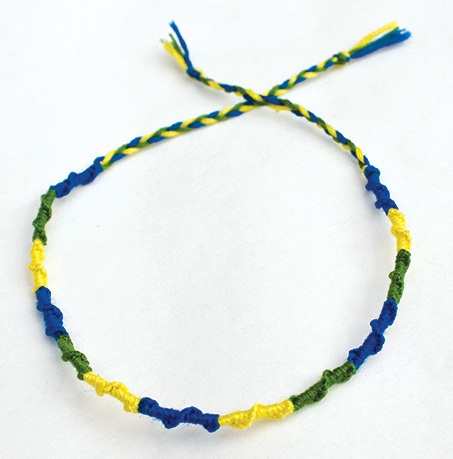 9 Simple &amp; Easy DIY Friendship Bracelets Patterns