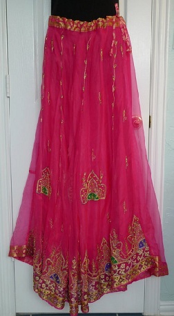 12 Treading Indian Skirts Designs for Traditional Look