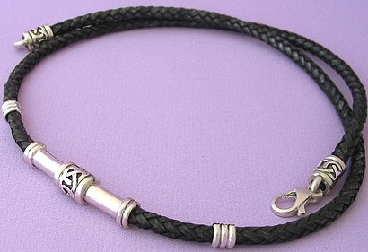 Necklaces for Men - 9 Cool and Best Designs for Stylish Look