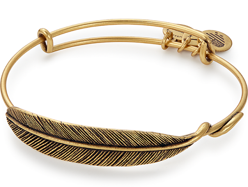 15 New Styles of Charm Bracelets for Gents and Ladies in Trend
