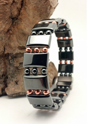 9 Trending Designs of Beaded Anklets in Different Metals