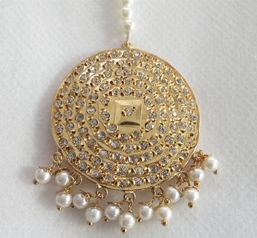 9 Latest Designer Maang Tikka Designs - Beautiful Collection