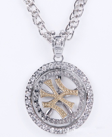 15 Different Designs of Lockets for Men with Stylish Look