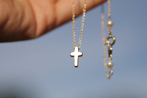 9 Latest Collection of Cross Necklaces - Beautiful Designs