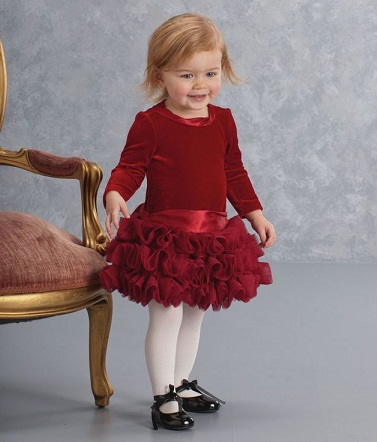 15 Stunning Models of Velvet Frocks for Girl and Women