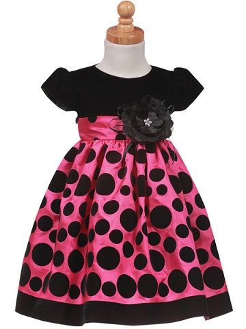 15 Stunning Models of Velvet Frocks for Girl and Women