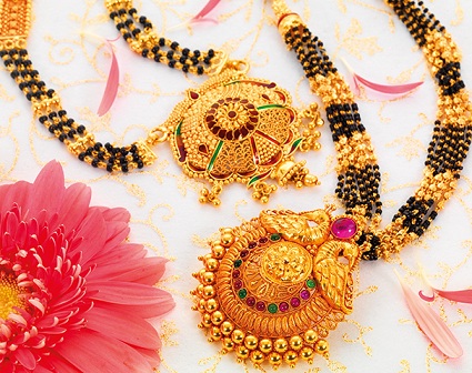 30 Timeless Gold Mangalsutra Designs for Modern Brides