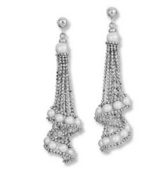 15 Stylish Designs of Dangle Earrings With Different Metals