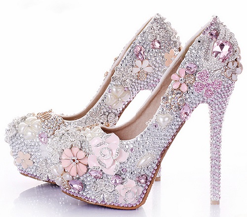 10 Comfortable Models of Summer Shoes For Men and Women