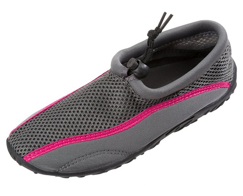 10 Light Weight &amp; Water Proof Beach Shoes - Best Models