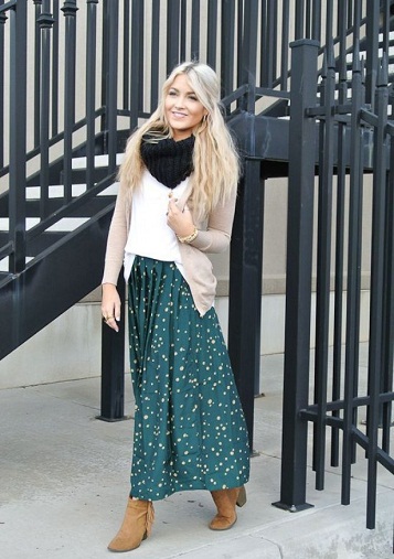 15 Stunning Designs of Winter Skirts for Women To Keep Warm