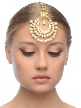 Maang Tikka Designs for Round Face Shape - 9 Stunning Collection