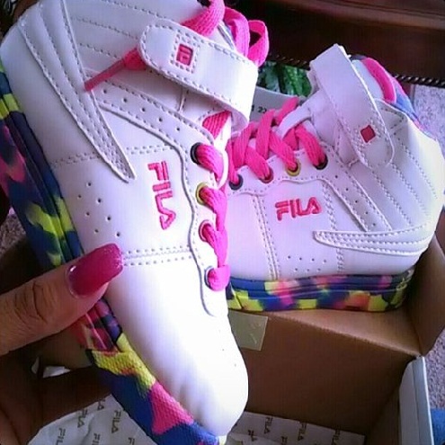 15 Stylish Collection Sneakers Shoes for Men and Women