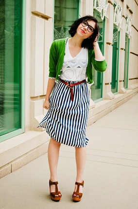 15 Beautiful Designs of Black and White Skirts for Stylish Look