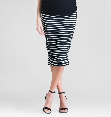 15 Beautiful Designs of Black and White Skirts for Stylish Look