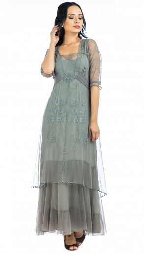 Retro Style Dresses - 15 Trending Designs for Vintage Look