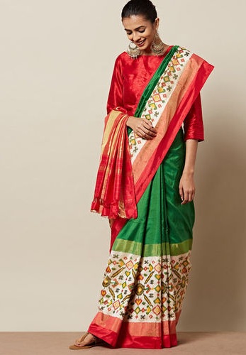 9 Traditional Patola Sarees for Woman - Latest Designs