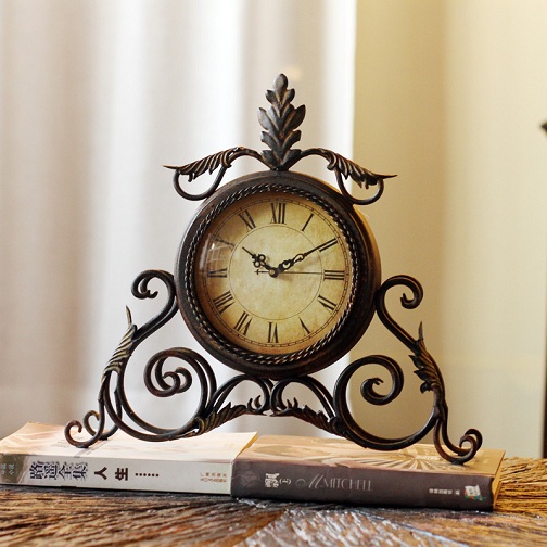 15 Latest Designs of Table Clocks for Home Decoration