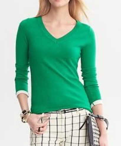 9 New Models of Green Sweaters For Men and Women